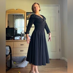 ✨ Elegant Black Midi Dress – Timeless & Feminine ✨